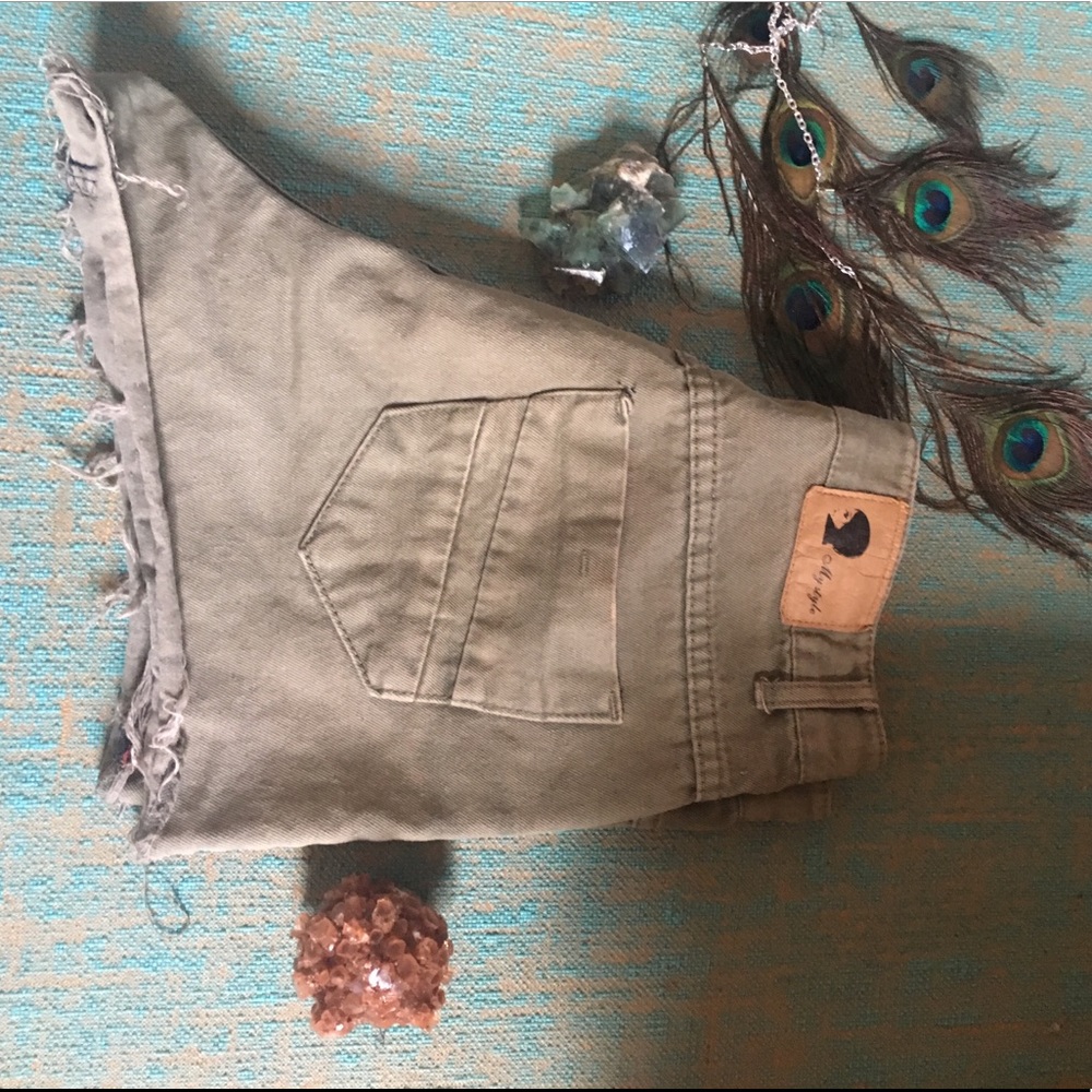 High waisted Olive green shorts